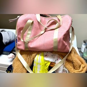 NWOT JUICY COUTURE Rosie weekender bag